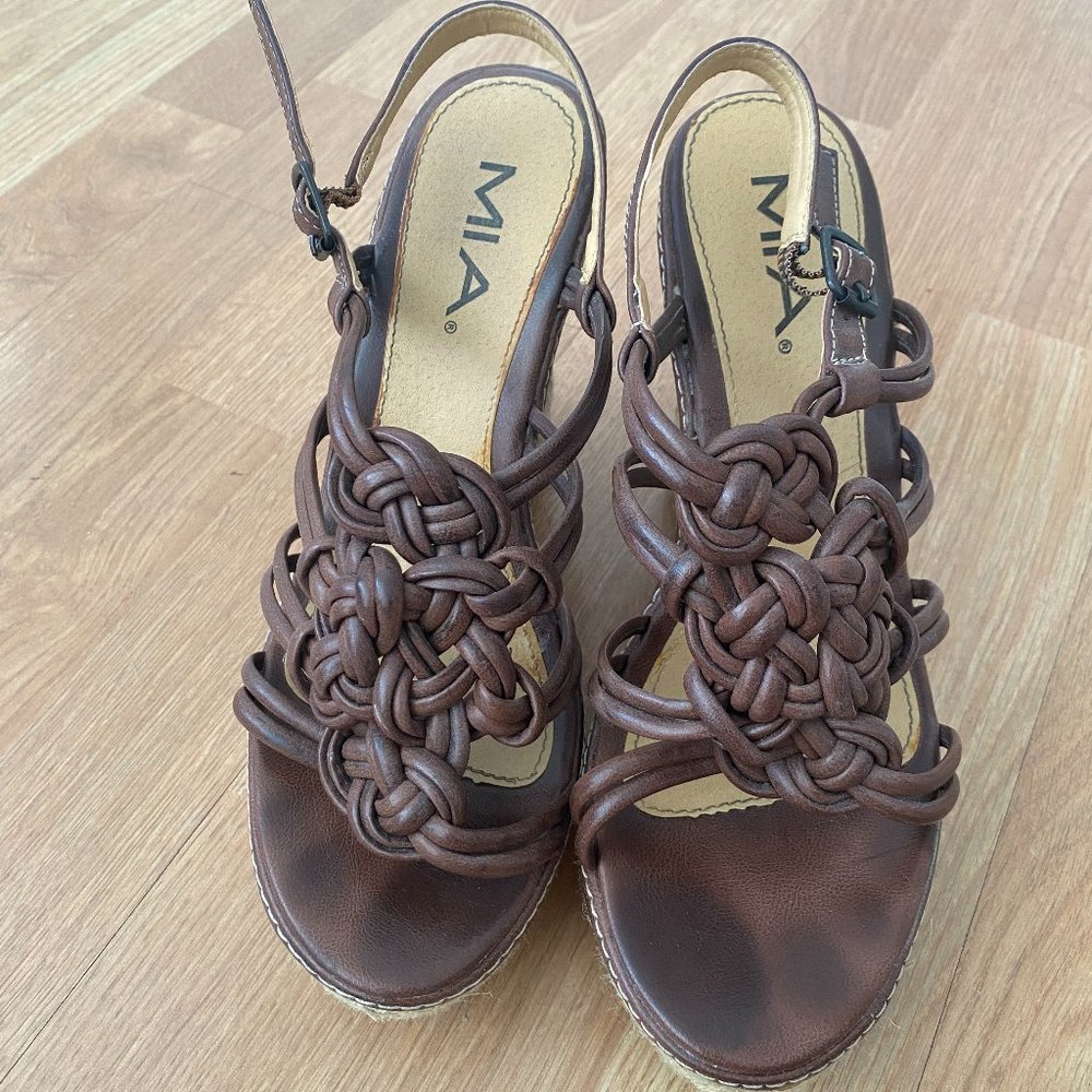 MIA Platform Wedge Sandals Brown Size 8.5